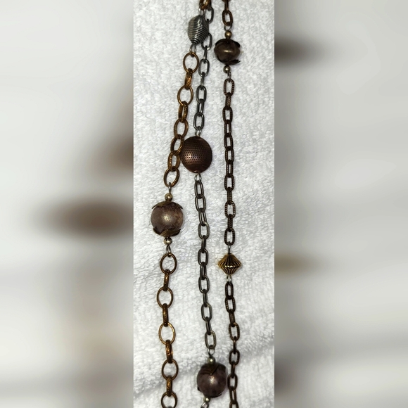VINTAGE Multi-strand Beaded Metallic Necklace - Picture 3 of 3